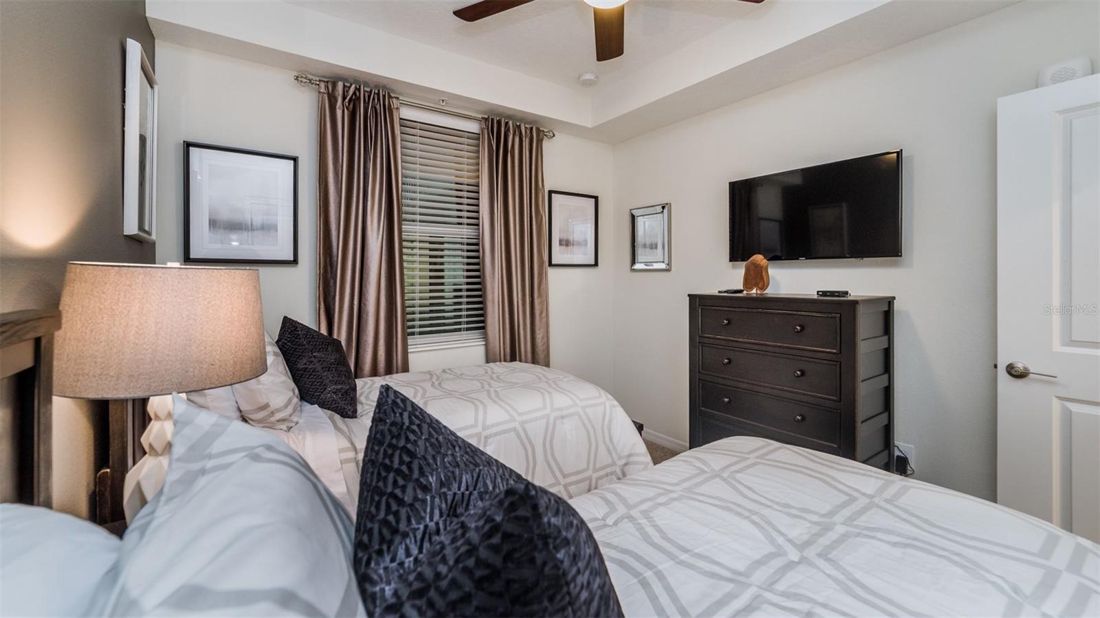 Image 17 of 27 For 4741 Clock Tower Drive 102