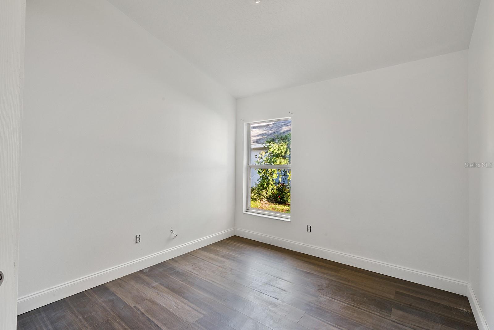 Image 10 of 17 For 608 Bridge Creek Boulevard