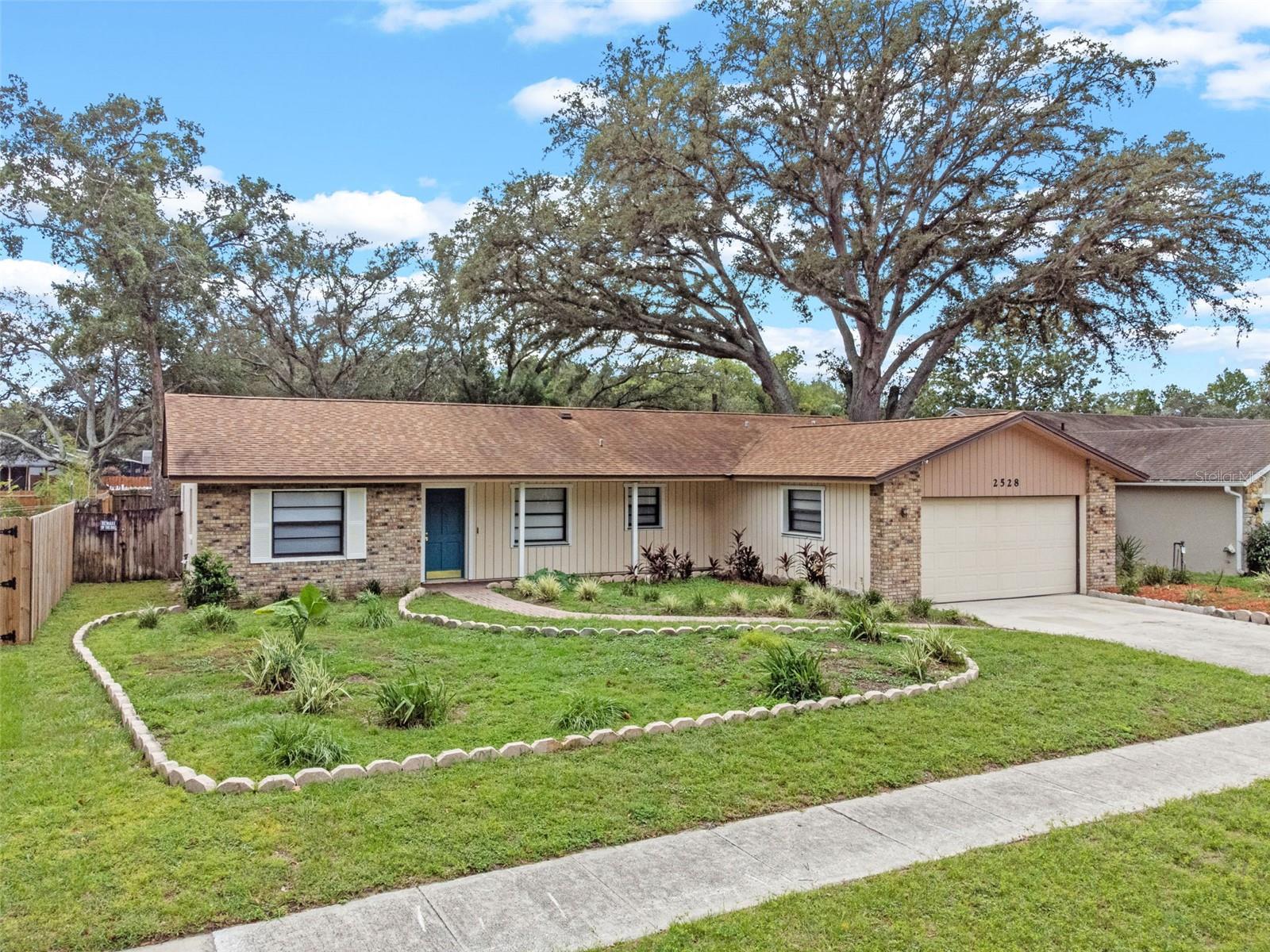 Image 2 of 41 For 2528 Canterclub Trail