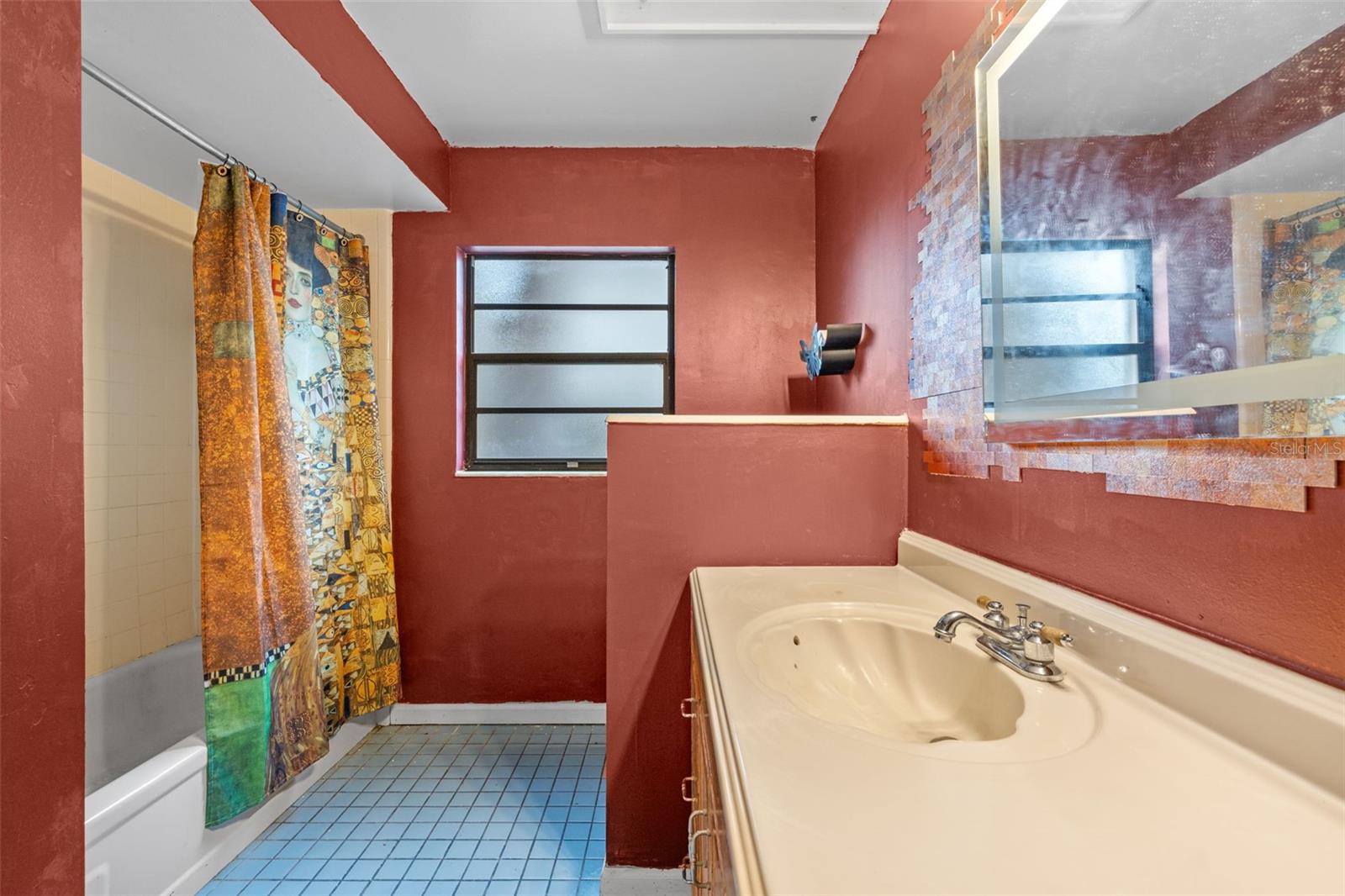 Image 21 of 41 For 2528 Canterclub Trail