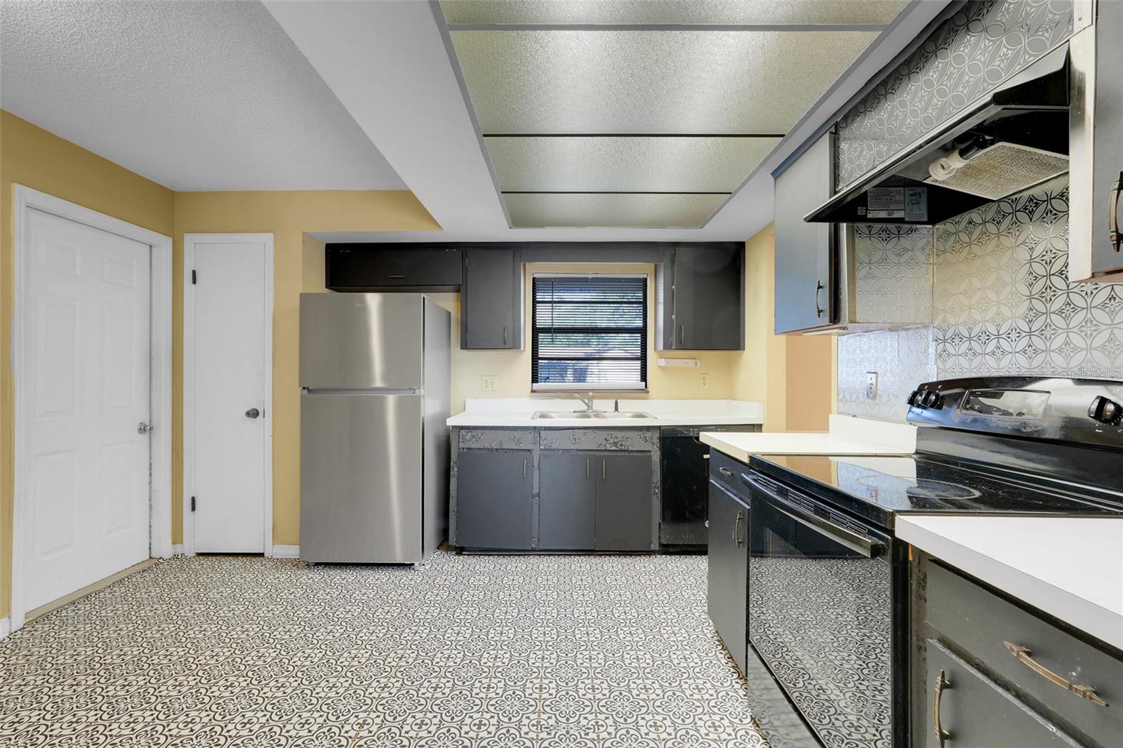 Image 32 of 41 For 2528 Canterclub Trail