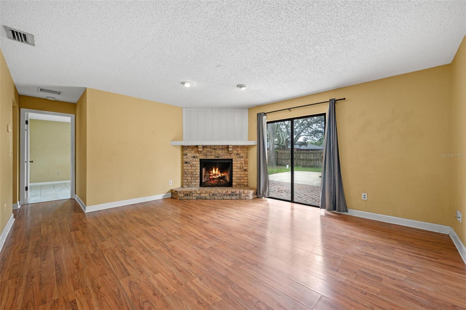 Image 4 of 41 For 2528 Canterclub Trail