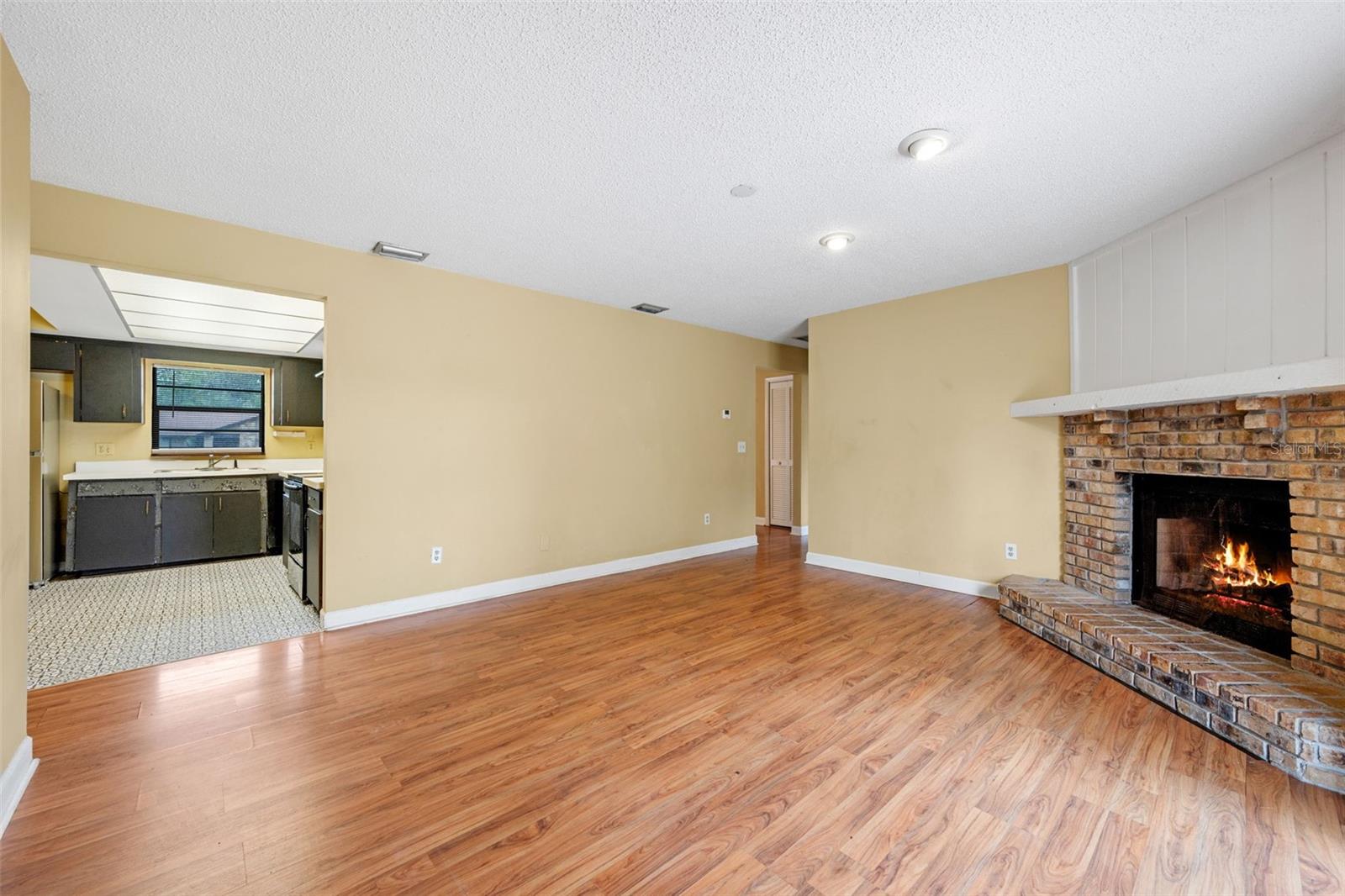 Image 5 of 41 For 2528 Canterclub Trail