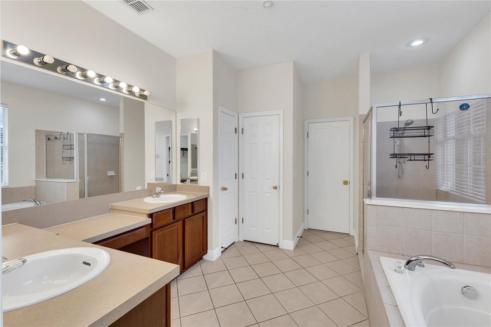 Image 18 of 43 For 10117 Sweetleaf Street