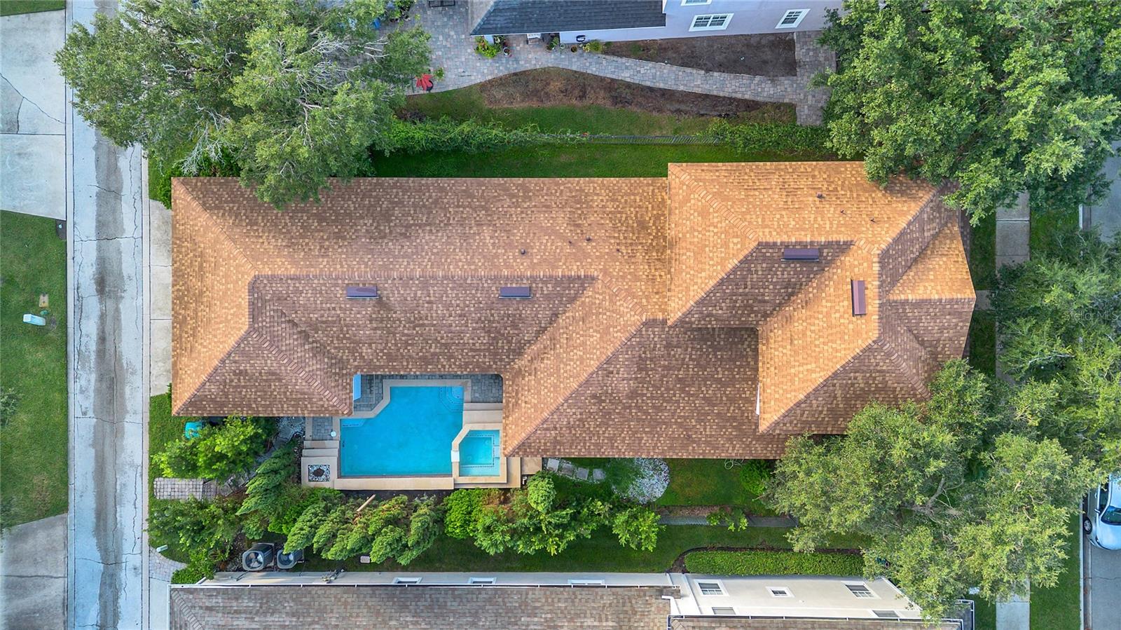 Image 32 of 43 For 10117 Sweetleaf Street