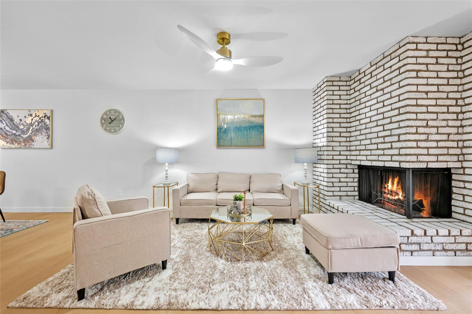 Image 11 of 40 For 1055 Kensington Park Drive 205