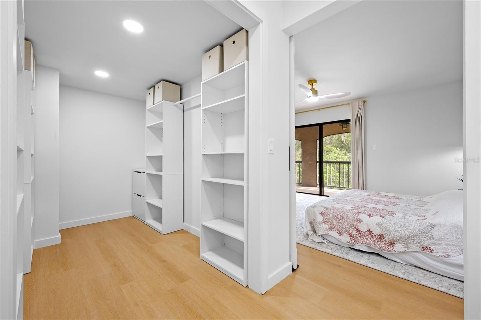 Image 14 of 40 For 1055 Kensington Park Drive 205