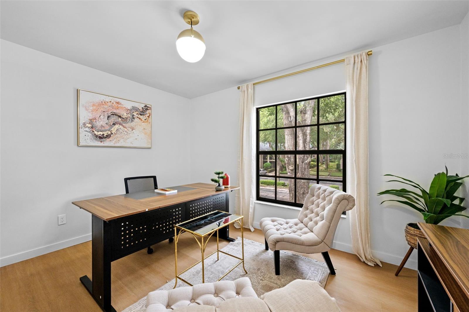 Image 16 of 40 For 1055 Kensington Park Drive 205