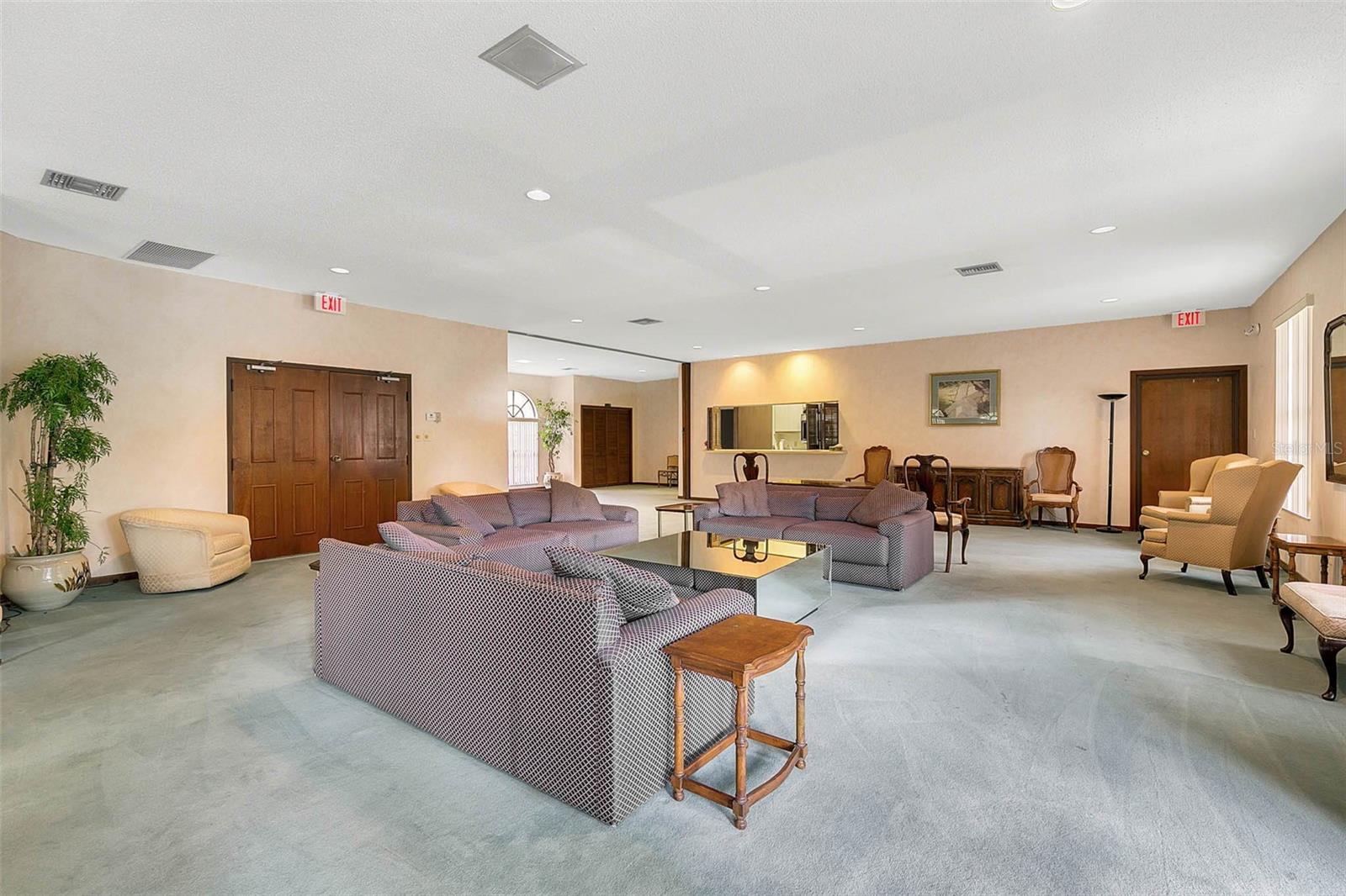 Image 36 of 40 For 1055 Kensington Park Drive 205