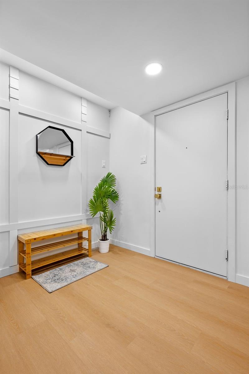Image 8 of 40 For 1055 Kensington Park Drive 205