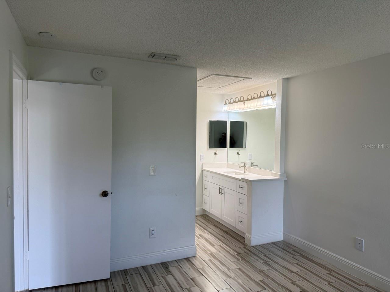 Image 19 of 47 For 1239 Lucaya Circle