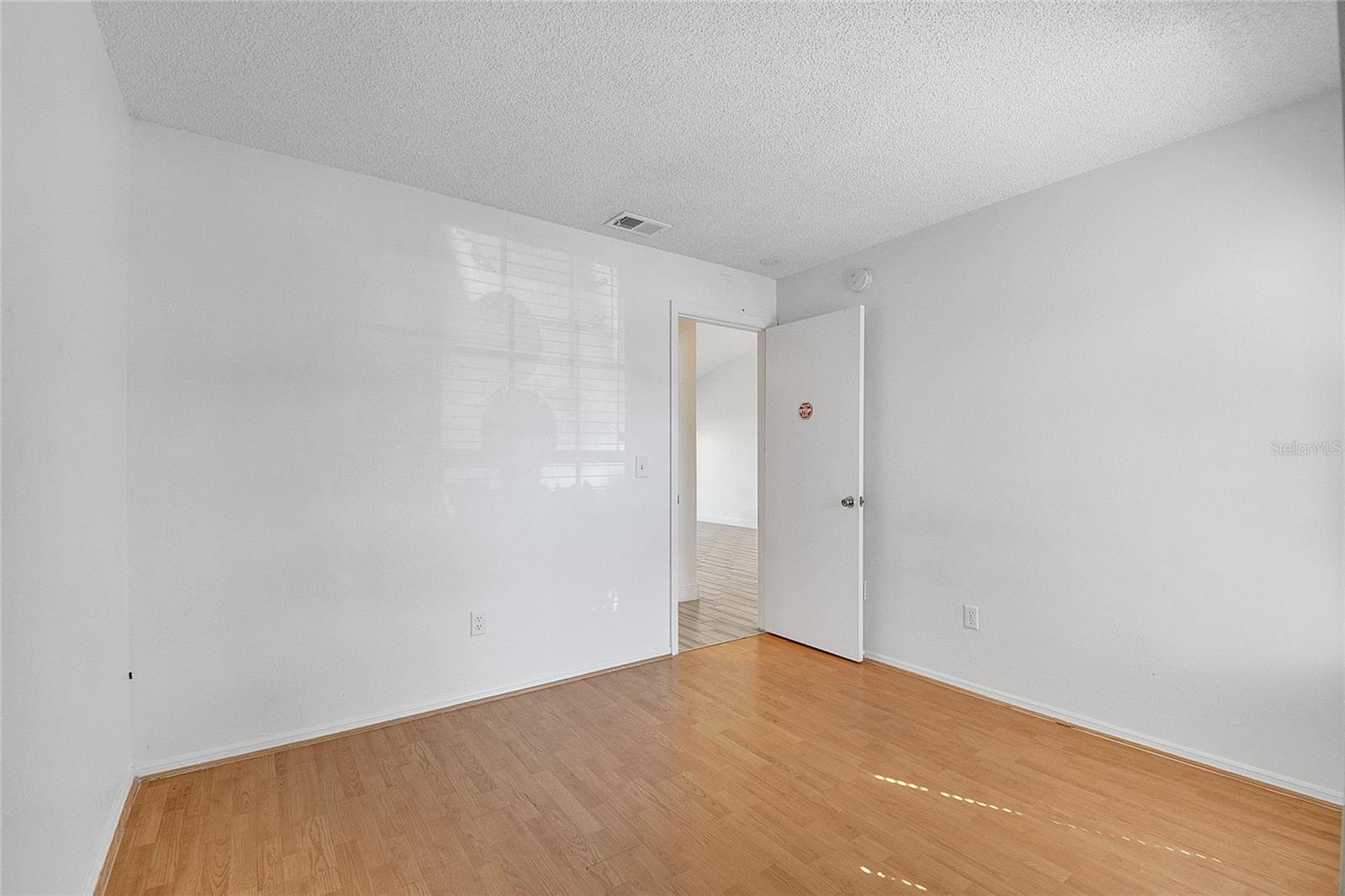 Image 28 of 47 For 1239 Lucaya Circle