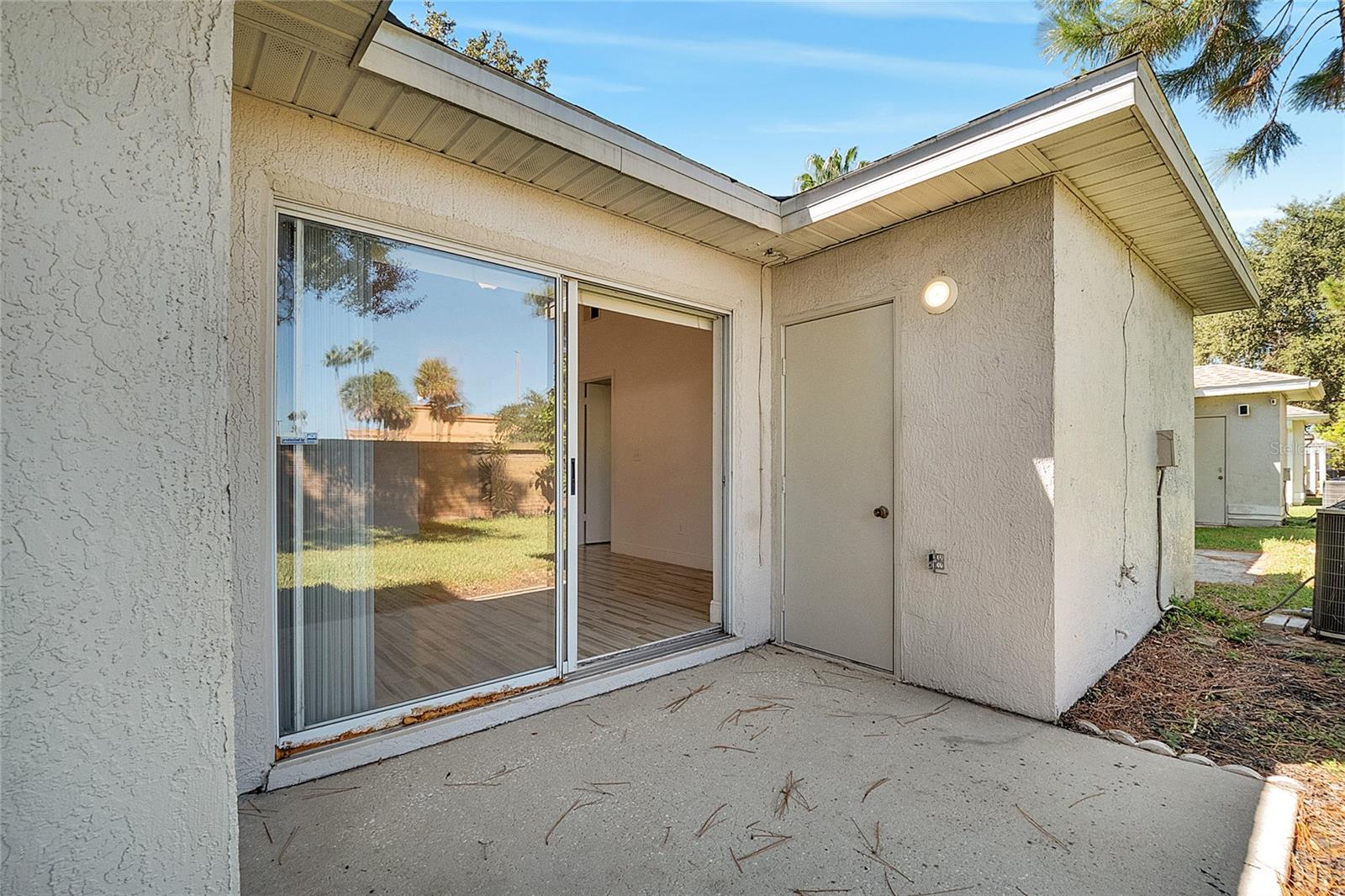 Image 32 of 47 For 1239 Lucaya Circle