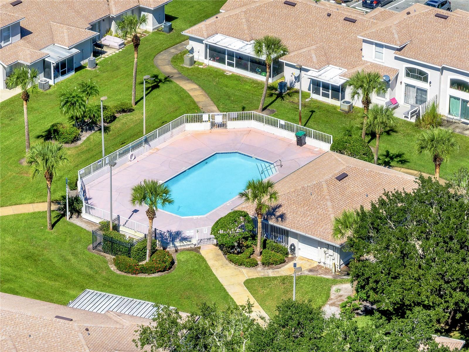 Image 37 of 47 For 1239 Lucaya Circle