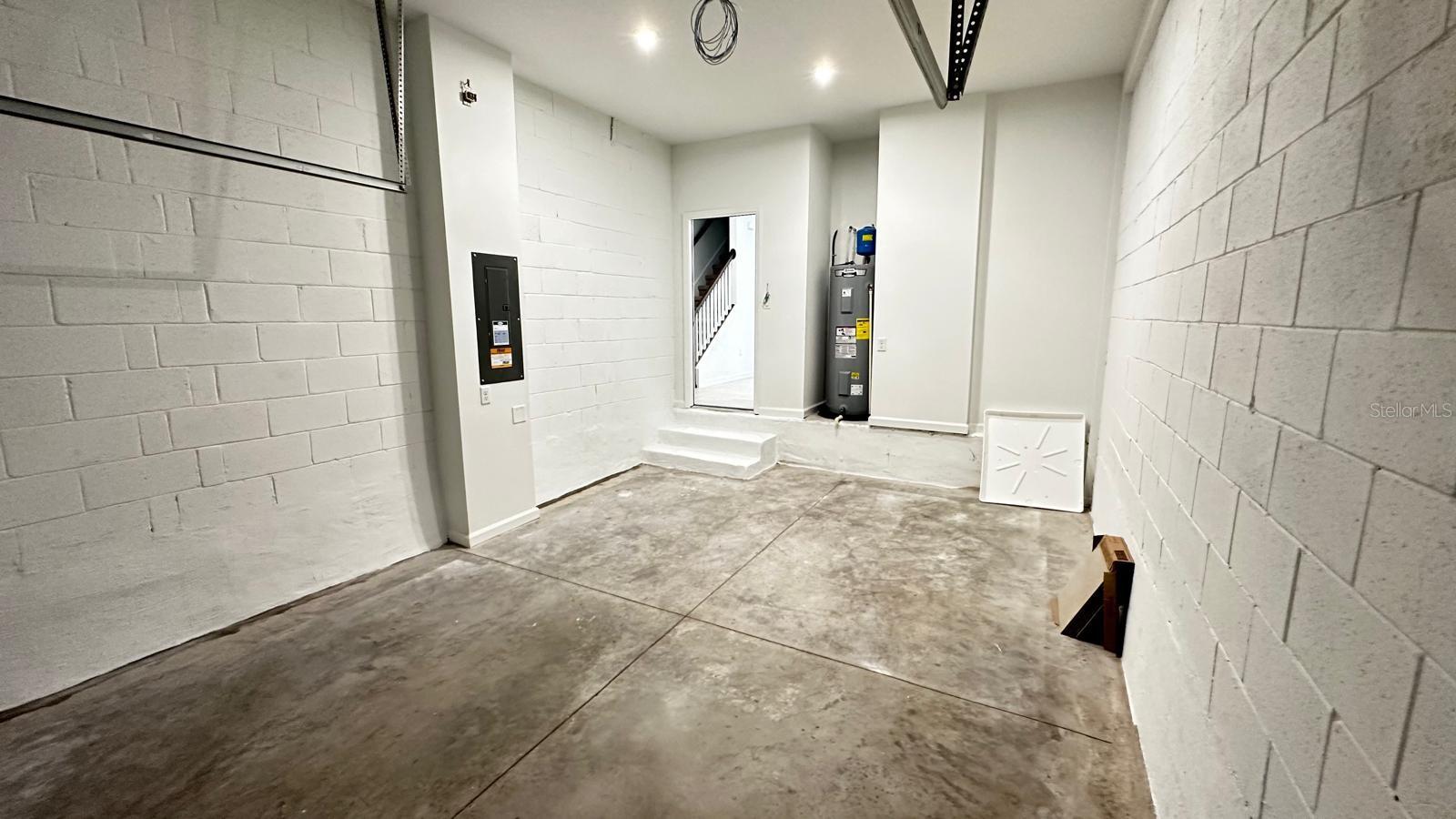 Image 4 of 27 For 9040 Ocean Tide Way