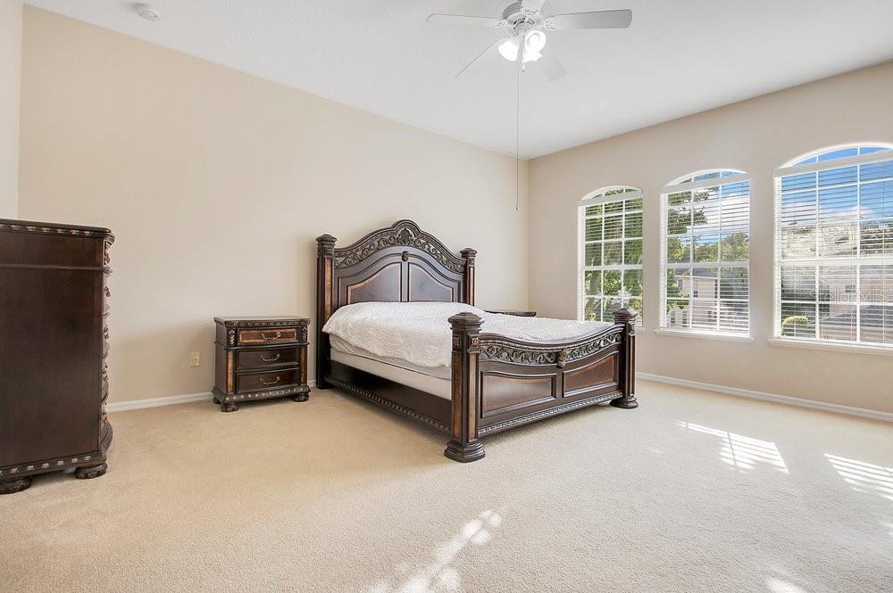 Image 17 of 37 For 856 Spring Oak Circle