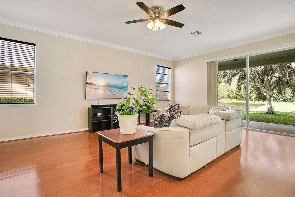 Image 4 of 37 For 856 Spring Oak Circle