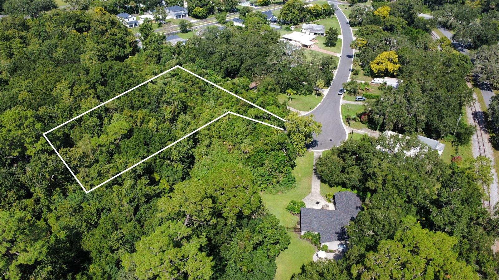 Image 2 of 11 For 2016 Grandview Avenue N