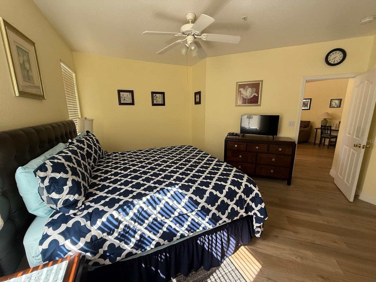 Image 15 of 26 For 8917 Legacy Court 207