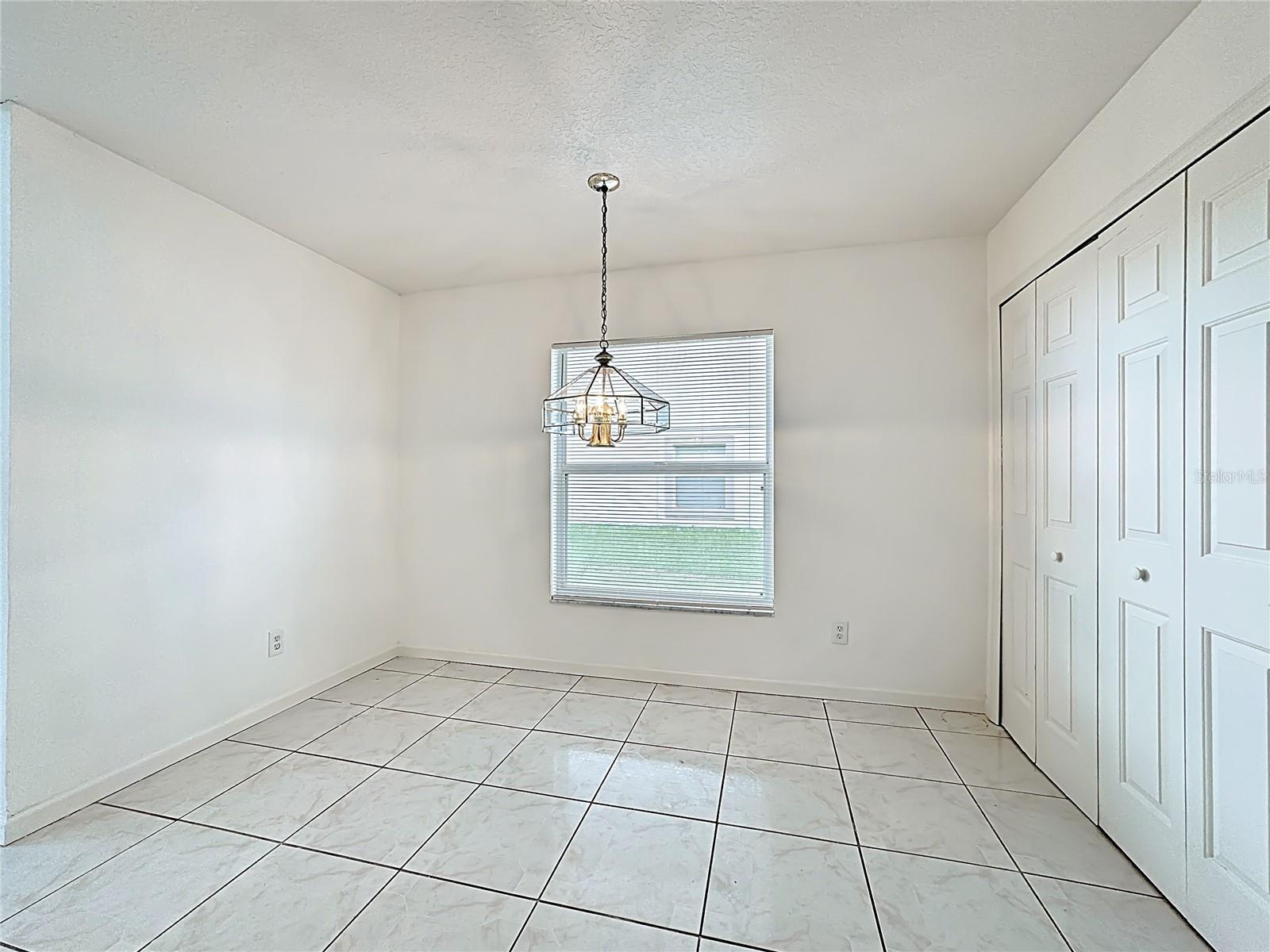 Image 13 of 45 For 5035 Heatherlake Terrace