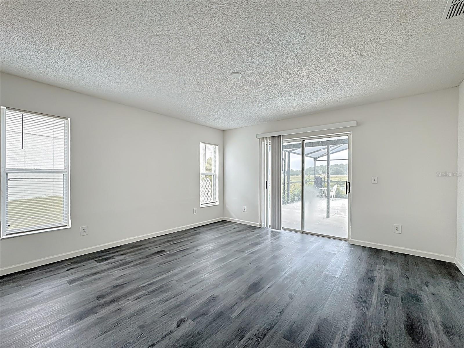 Image 18 of 45 For 5035 Heatherlake Terrace