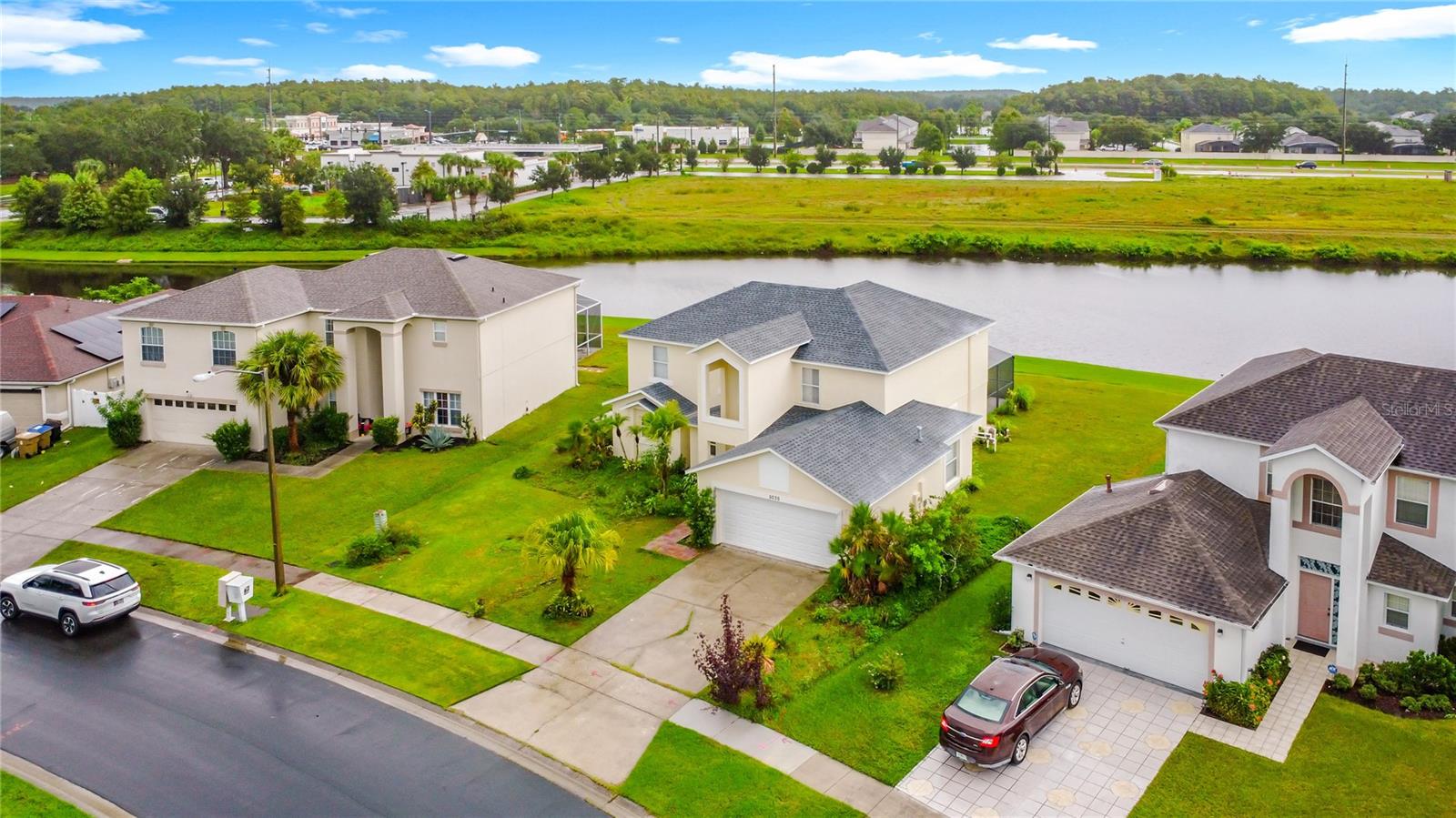Image 4 of 45 For 5035 Heatherlake Terrace