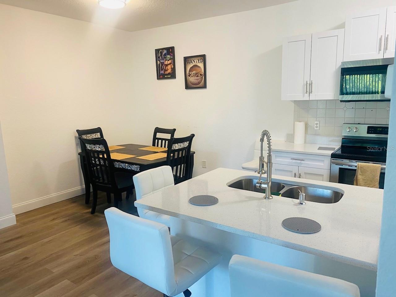 Image 2 of 9 For 8909 Legacy Ct  203