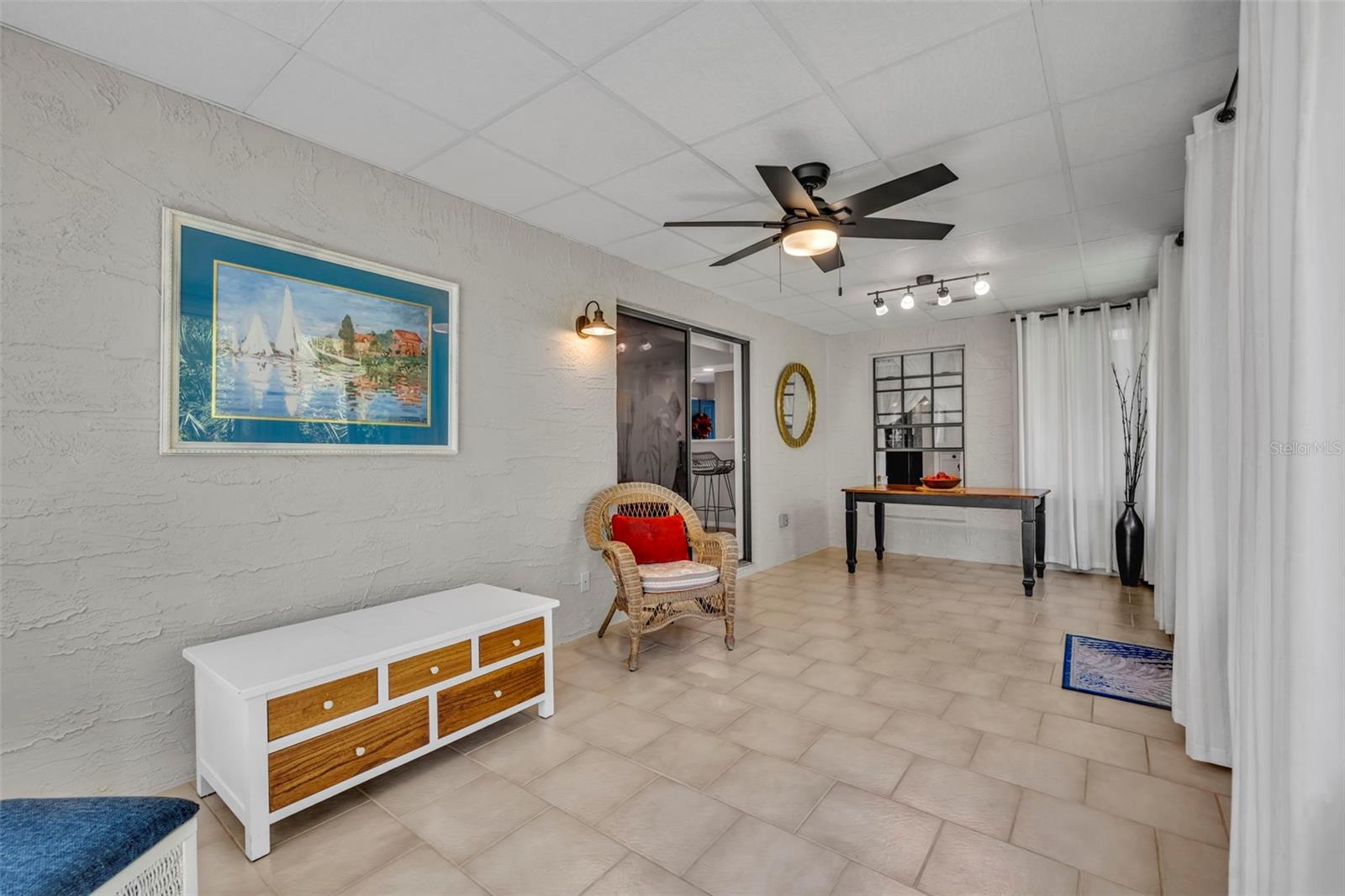 Image 25 of 40 For 6126 Sequoia Drive N