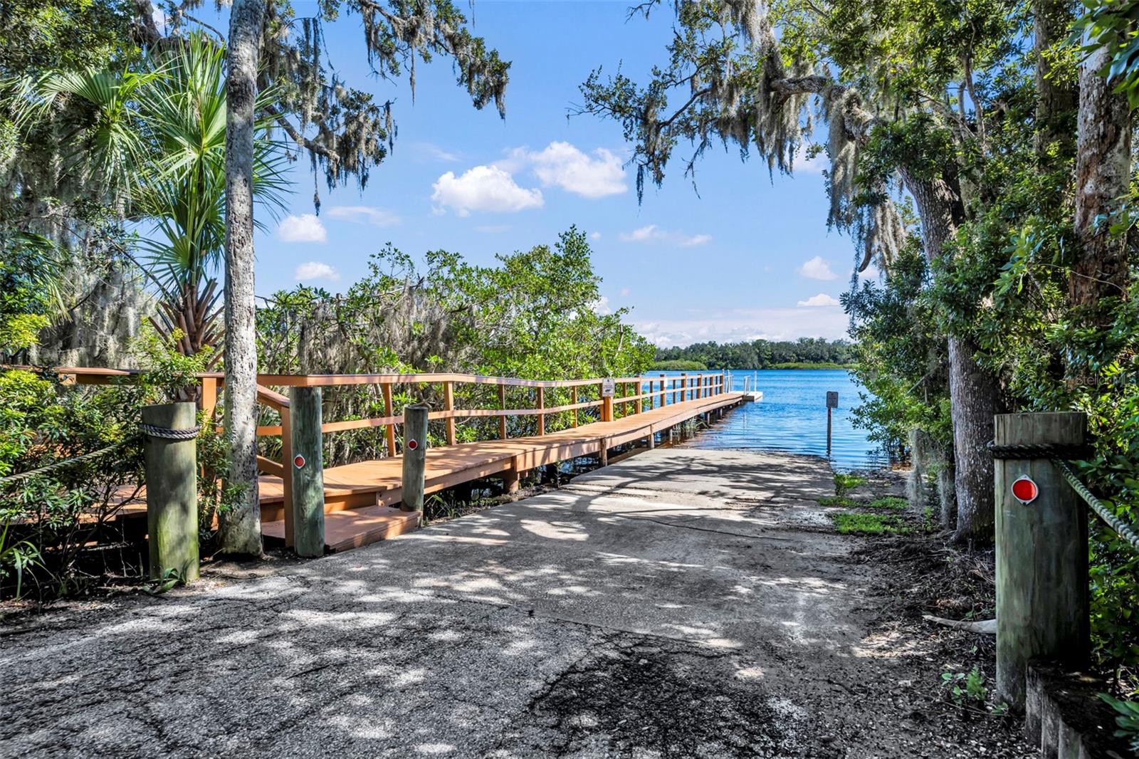 Image 32 of 40 For 6126 Sequoia Drive N