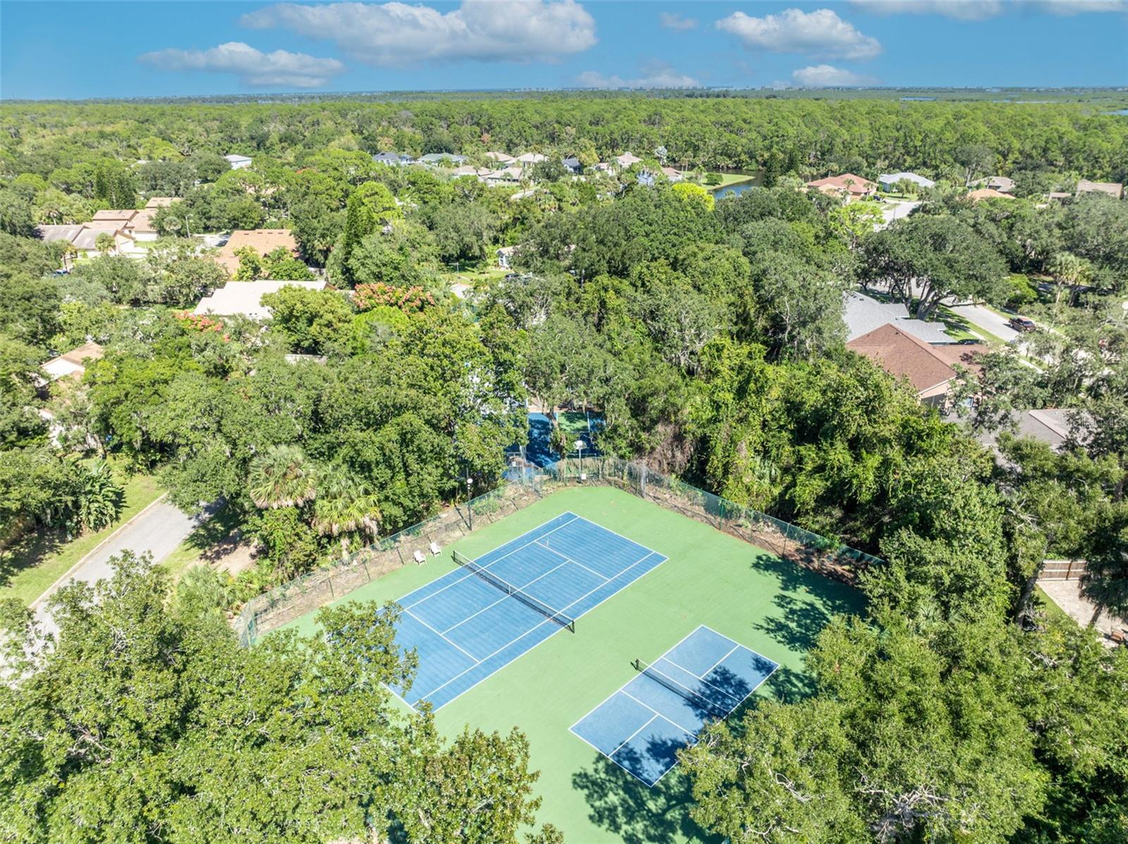 Image 35 of 40 For 6126 Sequoia Drive N