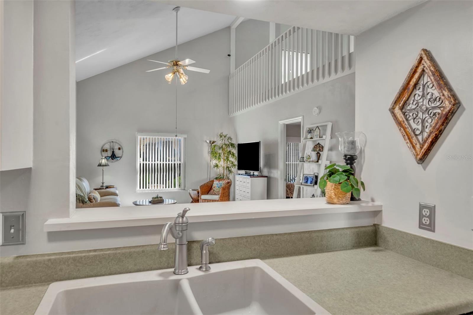 Image 9 of 40 For 6126 Sequoia Drive N