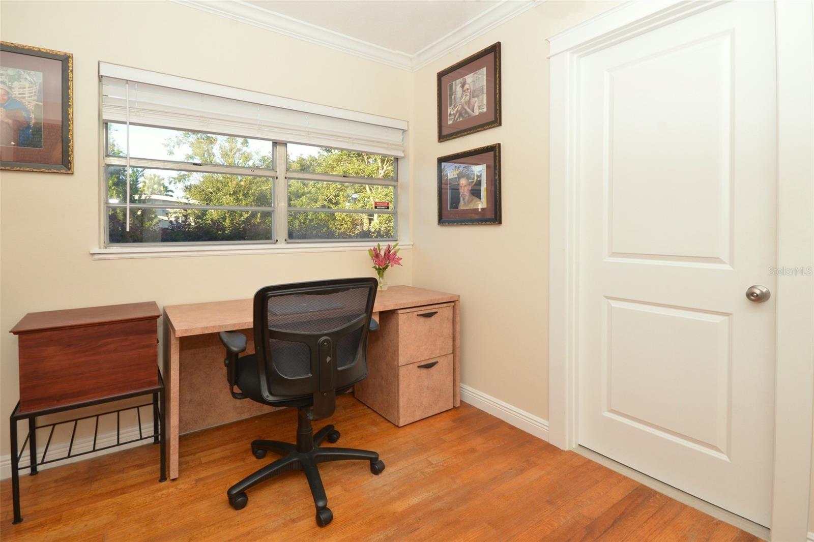 Image 18 of 28 For 119 Bell Place
