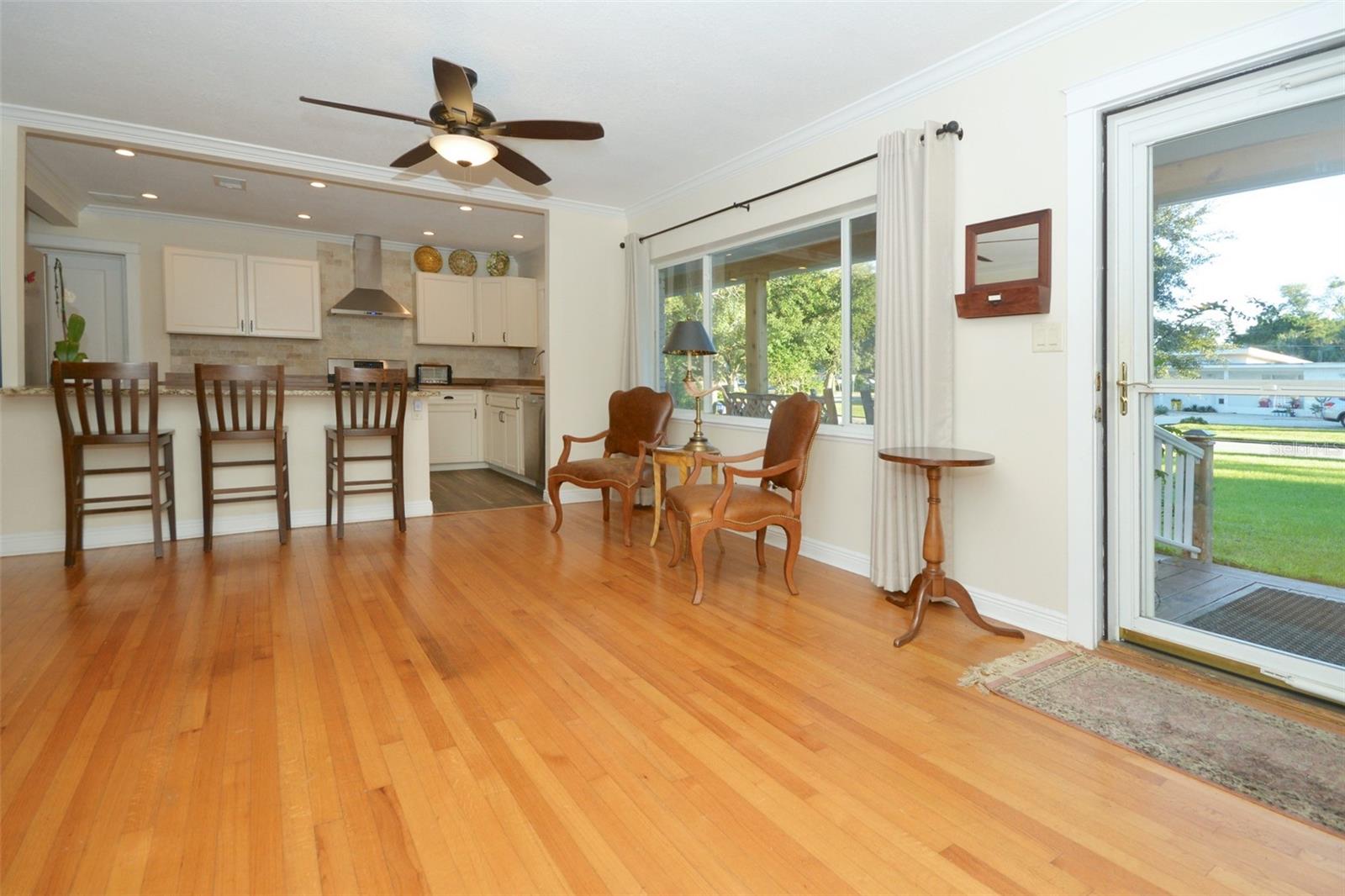 Image 5 of 28 For 119 Bell Place