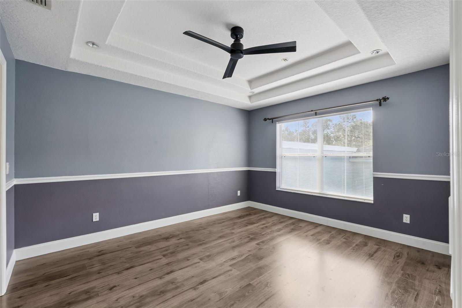 Image 17 of 42 For 14514 Clarkson Drive