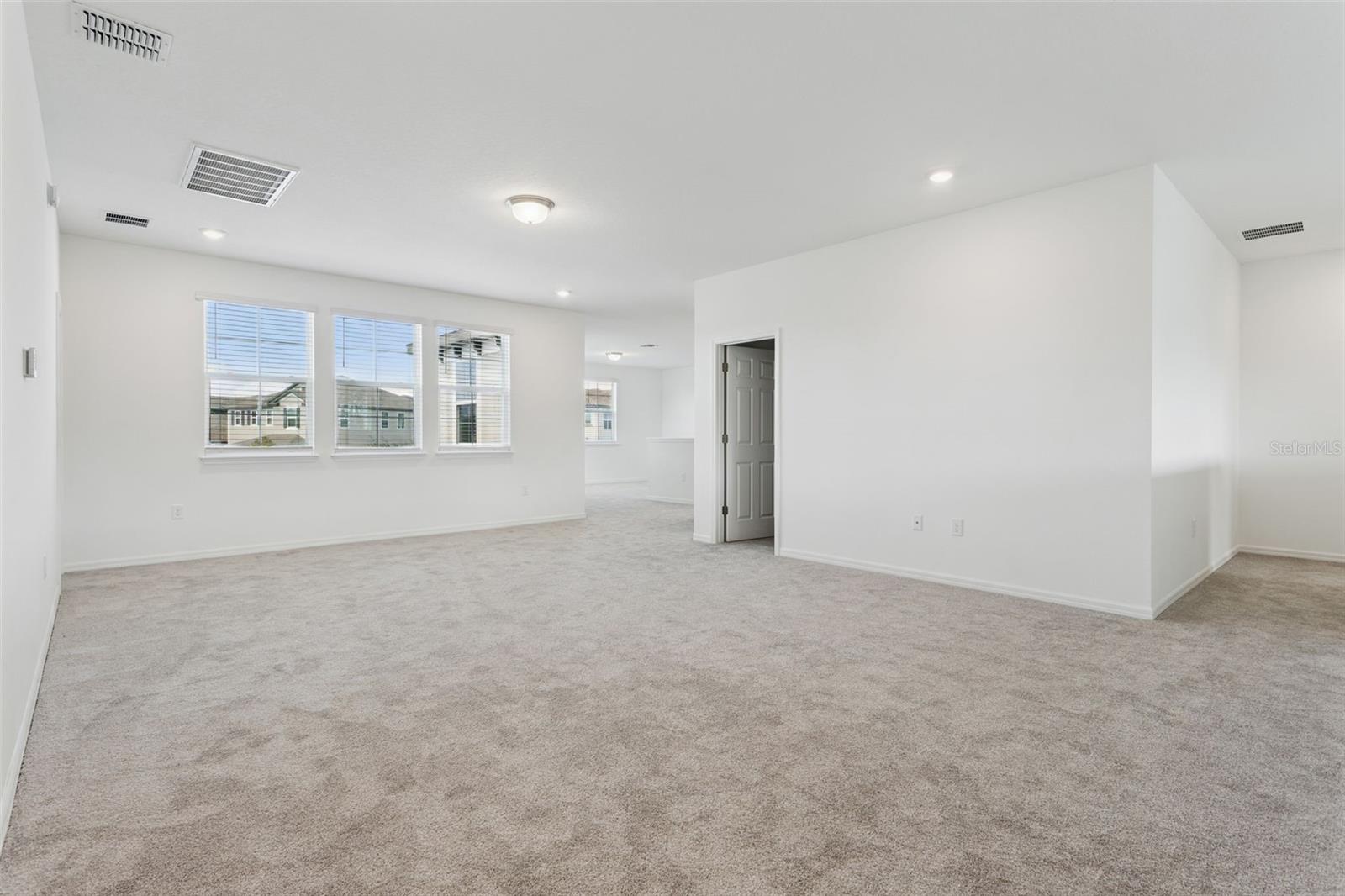 Image 20 of 39 For 10037 Austrina Oak Loop