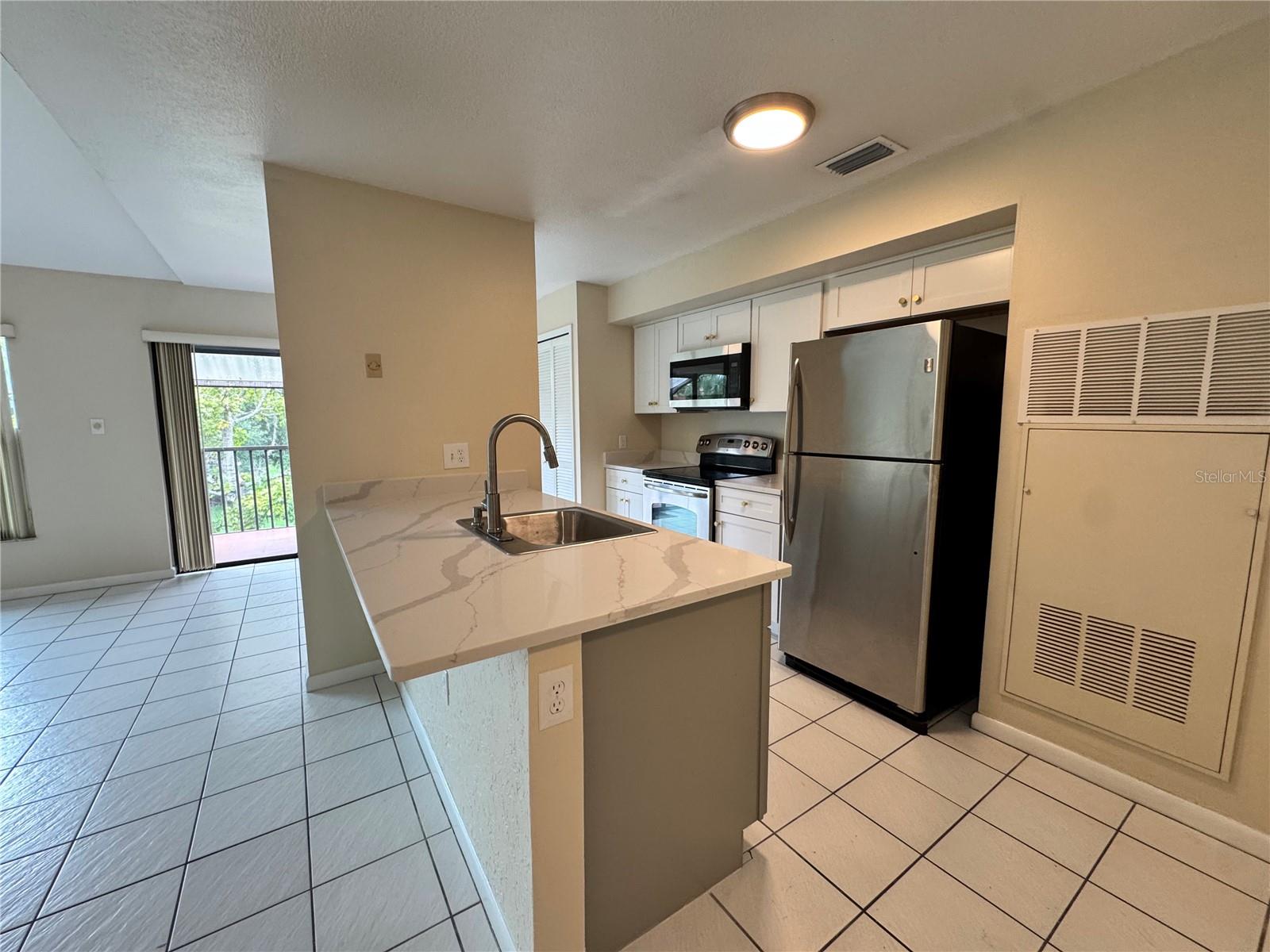 Image 11 of 28 For 4740 Chevy Place 163