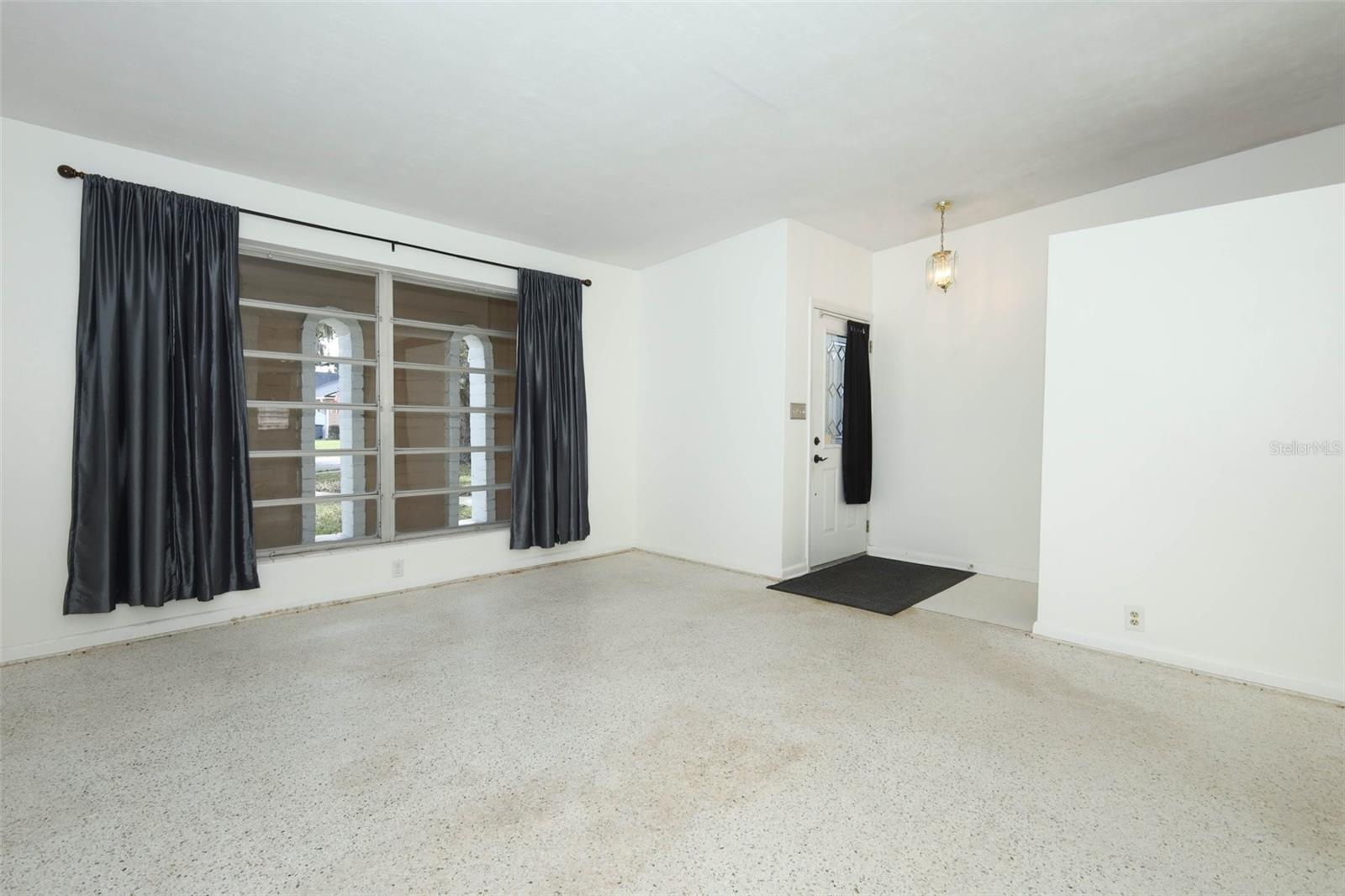 Image 22 of 42 For 2065 Derbyshire Road