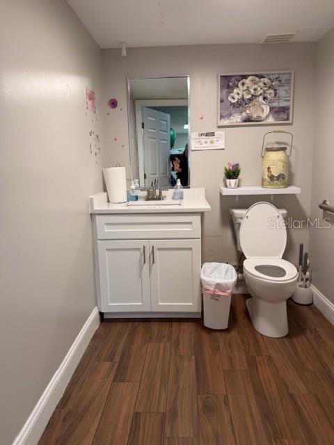 Image 12 of 13 For 100 Alexandria Blvd  7