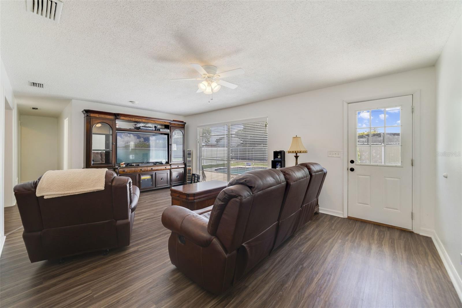 Image 3 of 24 For 1297 Tivoli Drive