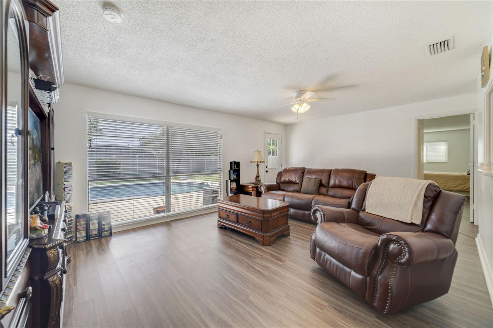 Image 4 of 24 For 1297 Tivoli Drive