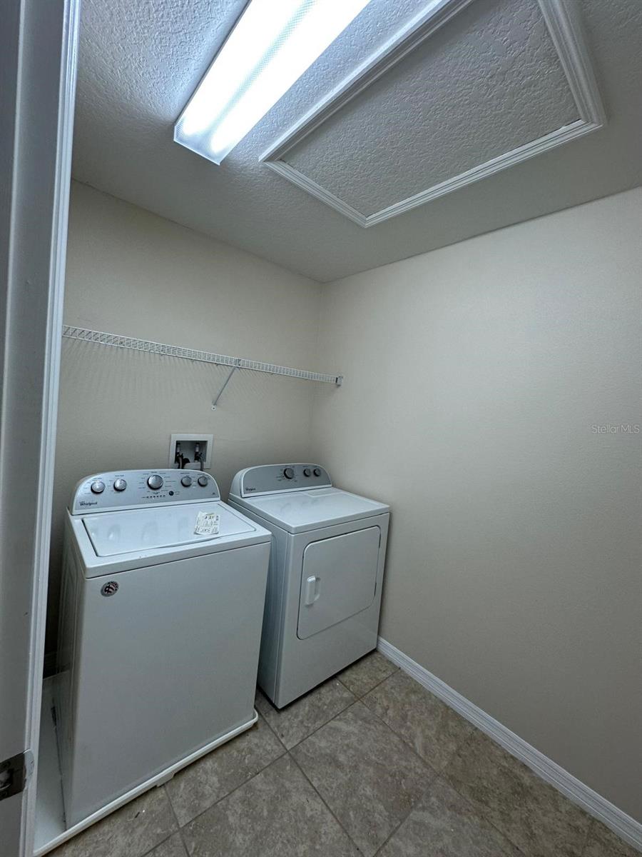 Image 23 of 26 For 2495 Seven Oaks Dr