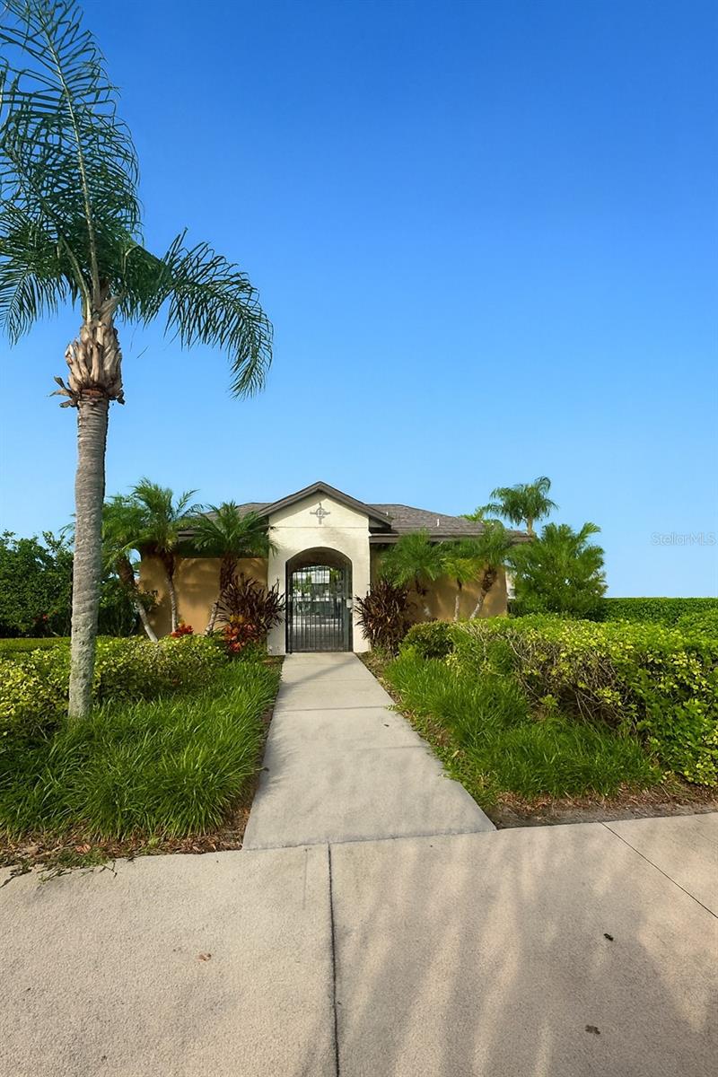 Image 24 of 26 For 2495 Seven Oaks Dr