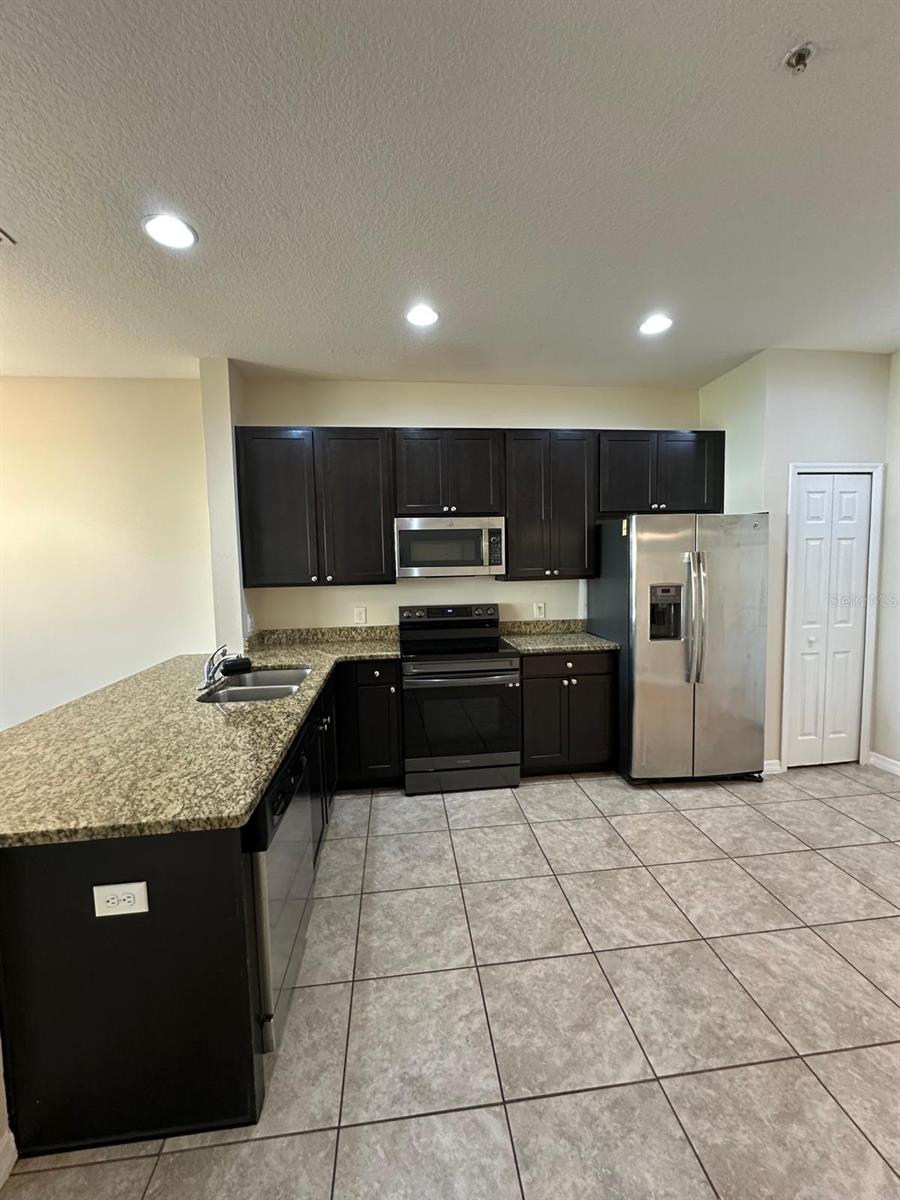 Image 9 of 26 For 2495 Seven Oaks Dr