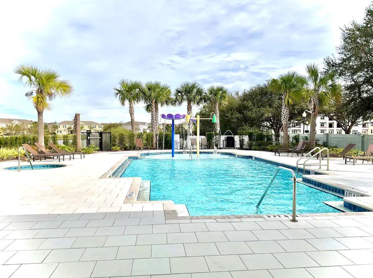 Image 27 of 37 For 248 Villa Domani Circle