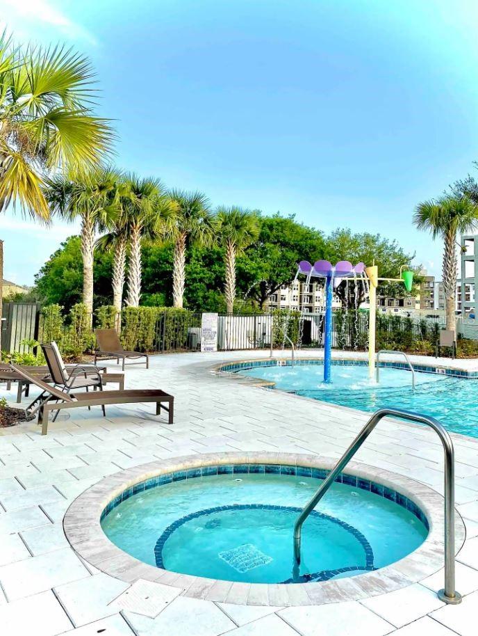 Image 28 of 37 For 248 Villa Domani Circle