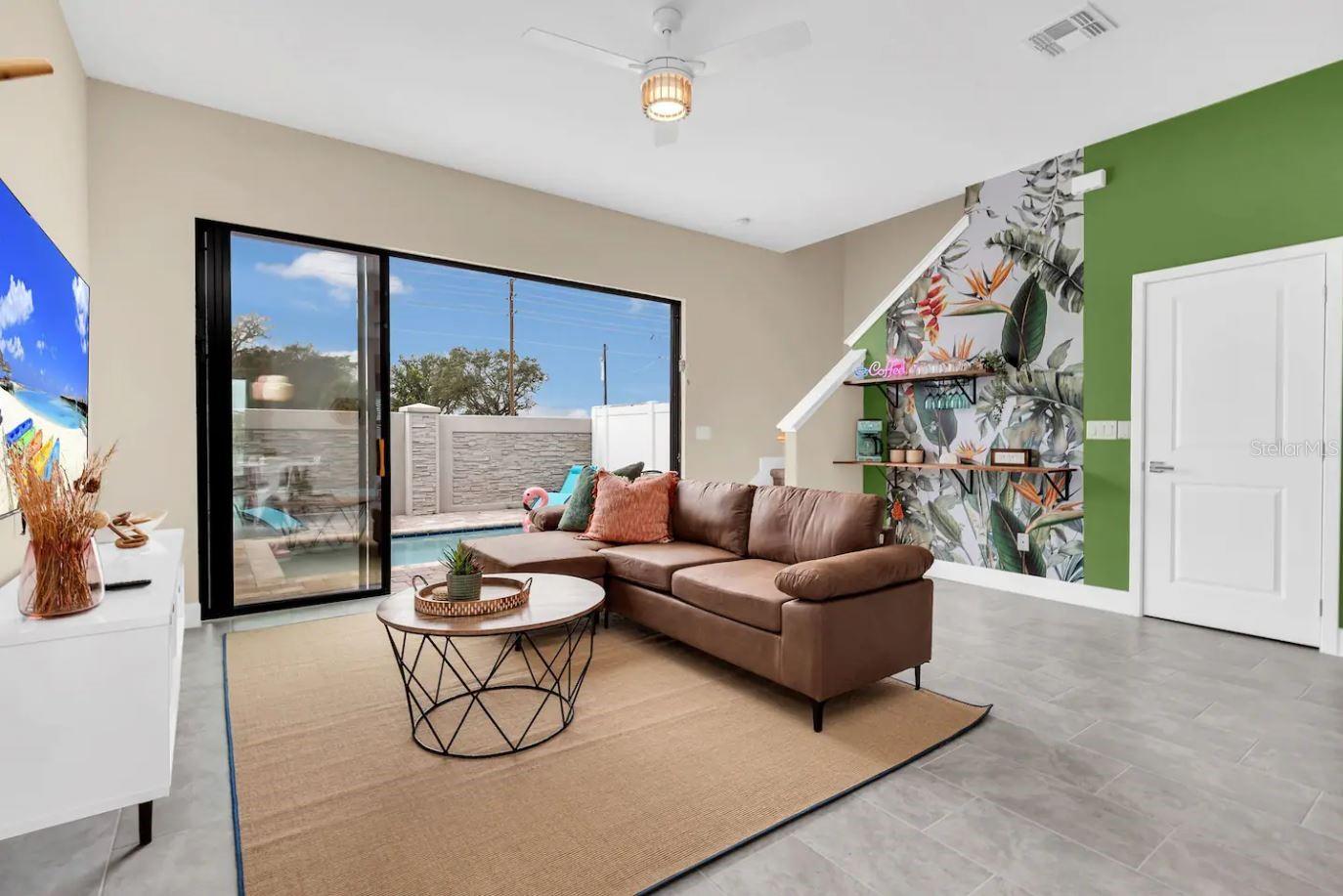 Image 9 of 37 For 248 Villa Domani Circle