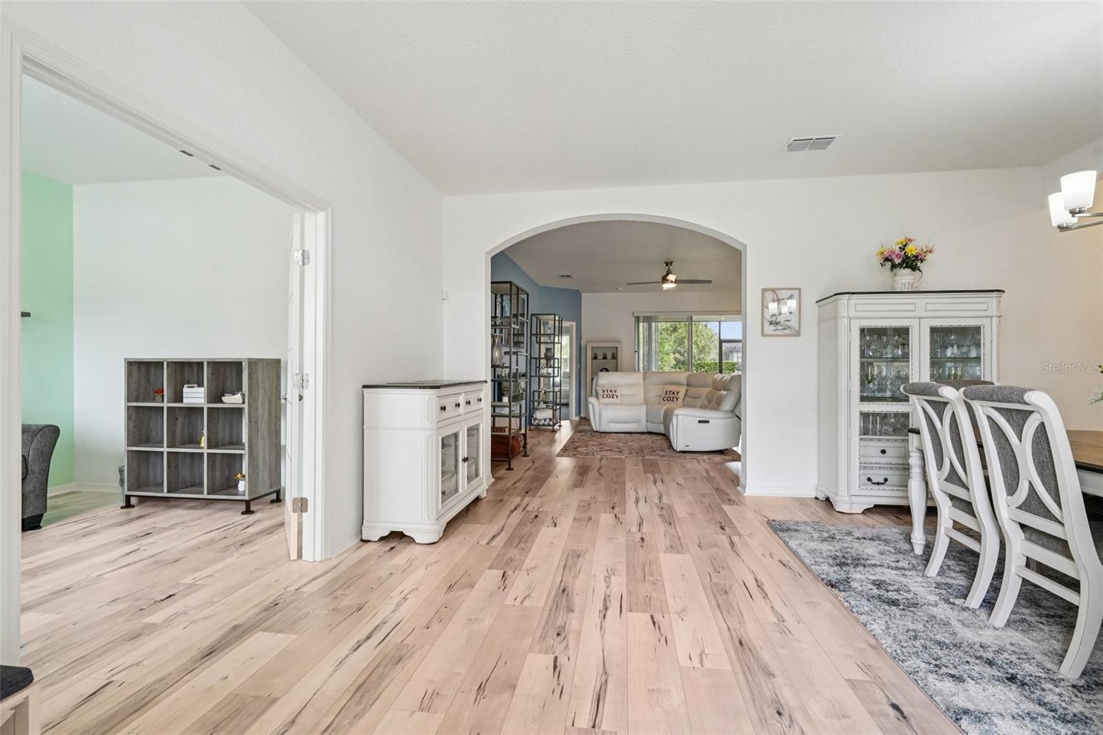 Image 4 of 30 For 4909 107th Loop