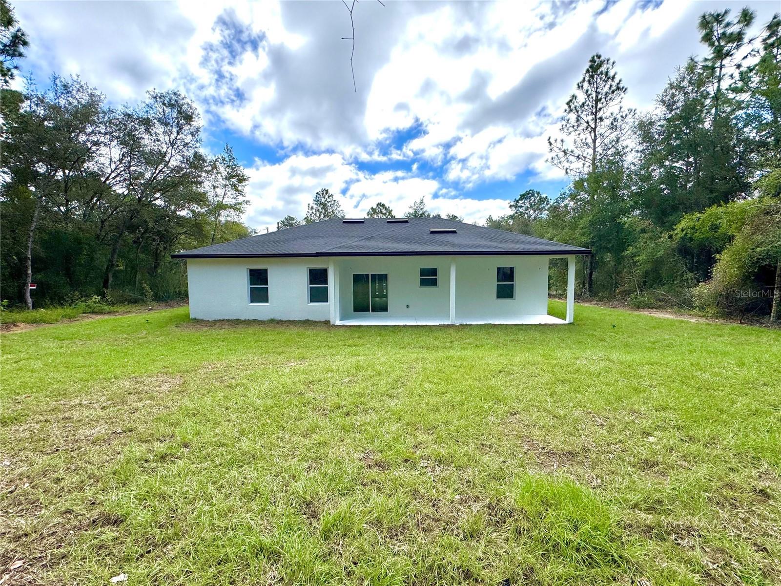 Listing photo id 6 for 9210 Hunter Way