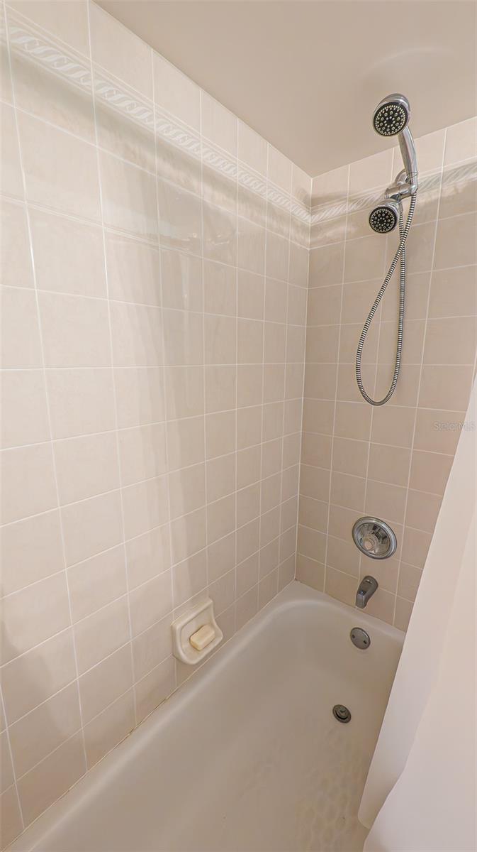 Image 20 of 36 For 5064 18th Street