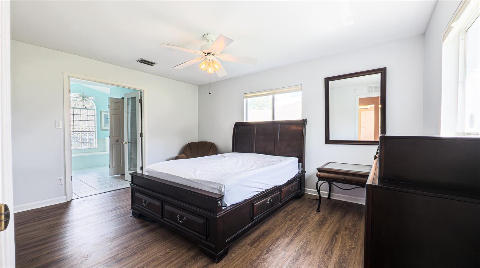 Image 9 of 36 For 5064 18th Street